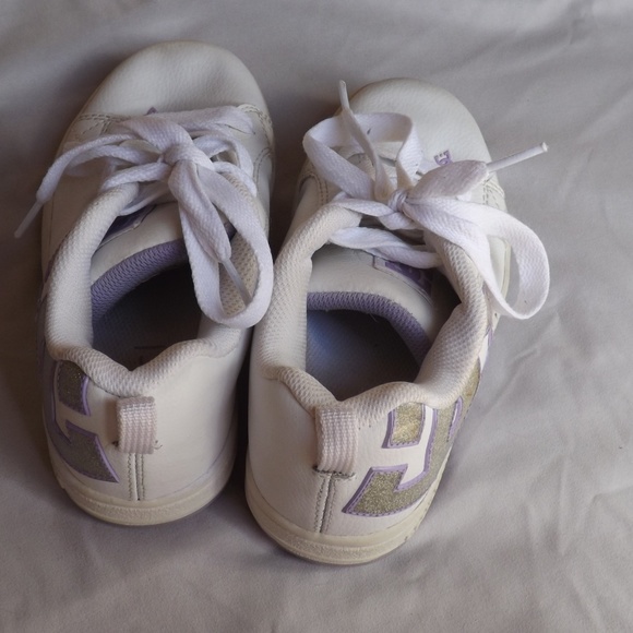 DC Shoes USA Girl's Youth size 2 - Picture 3 of 6